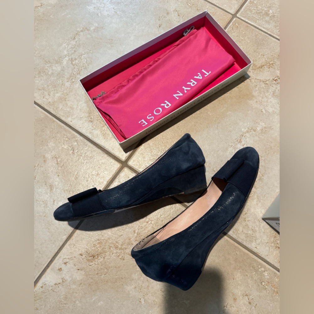 Tyrin Rose Women’s Shoes in Navy Suede Sz 8.5